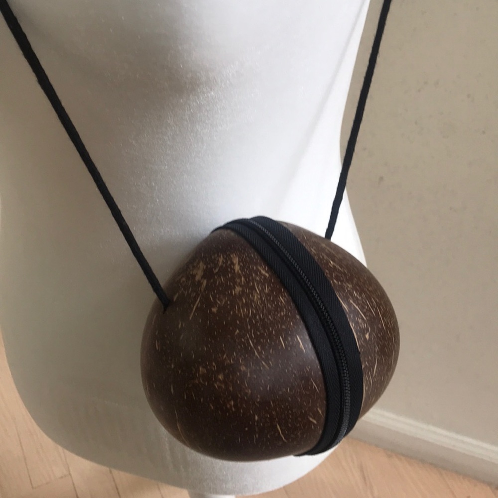 Cross body coconut bag - Picture 2 of 4